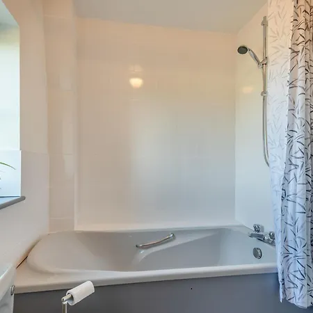 3 Bed In Cockermouth 92628 *