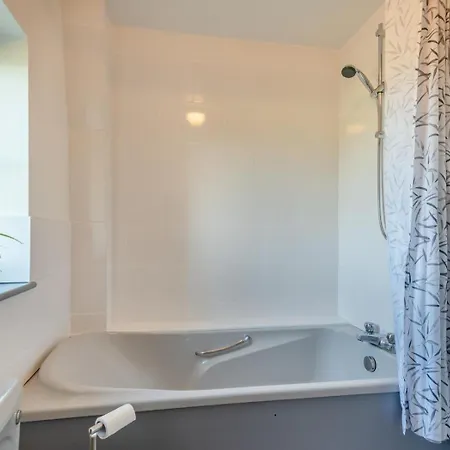 3 Bed In Workington Oc-92628 Nyaraló *